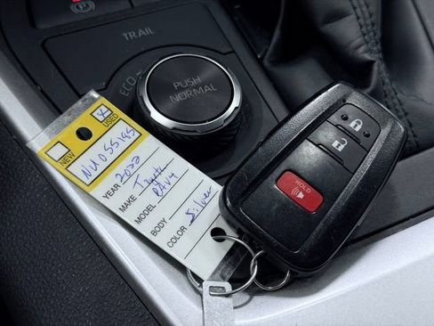 Used 2022 Toyota RAV4 XLE w/ XLE Grade Weather Package AWD/4WD image 40