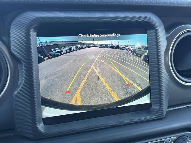 Used 2022 Jeep Wrangler Sport AWD/4WD image 28