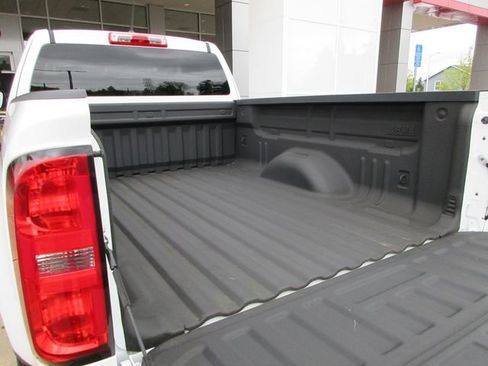 Used 2016 Chevrolet Colorado W/T w/ WT Convenience Package RWD image 13