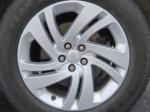 Used 2023 Land Rover Range Rover Evoque R-Dynamic S AWD/4WD image 15