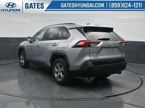 Used 2025 Toyota RAV4 XLE AWD/4WD image 8