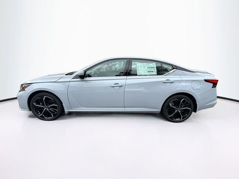 New 2025 Nissan Altima 2.5 SR w/ SR Premium Package image 3