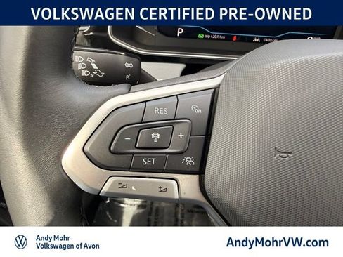 Used 2025 Volkswagen Jetta SEL FWD image 23