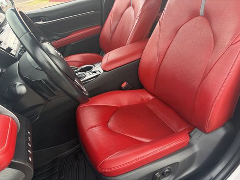 Used 2018 Toyota Camry XSE w/ Driver Assist Package image 21