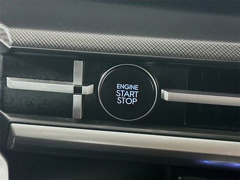 Used 2025 Hyundai Santa Fe SEL image 25