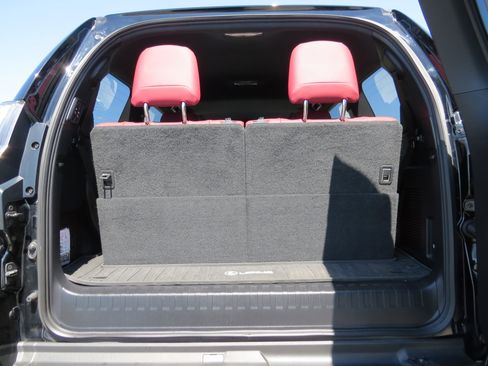 Used 2022 Lexus GX 460 Premium image 16