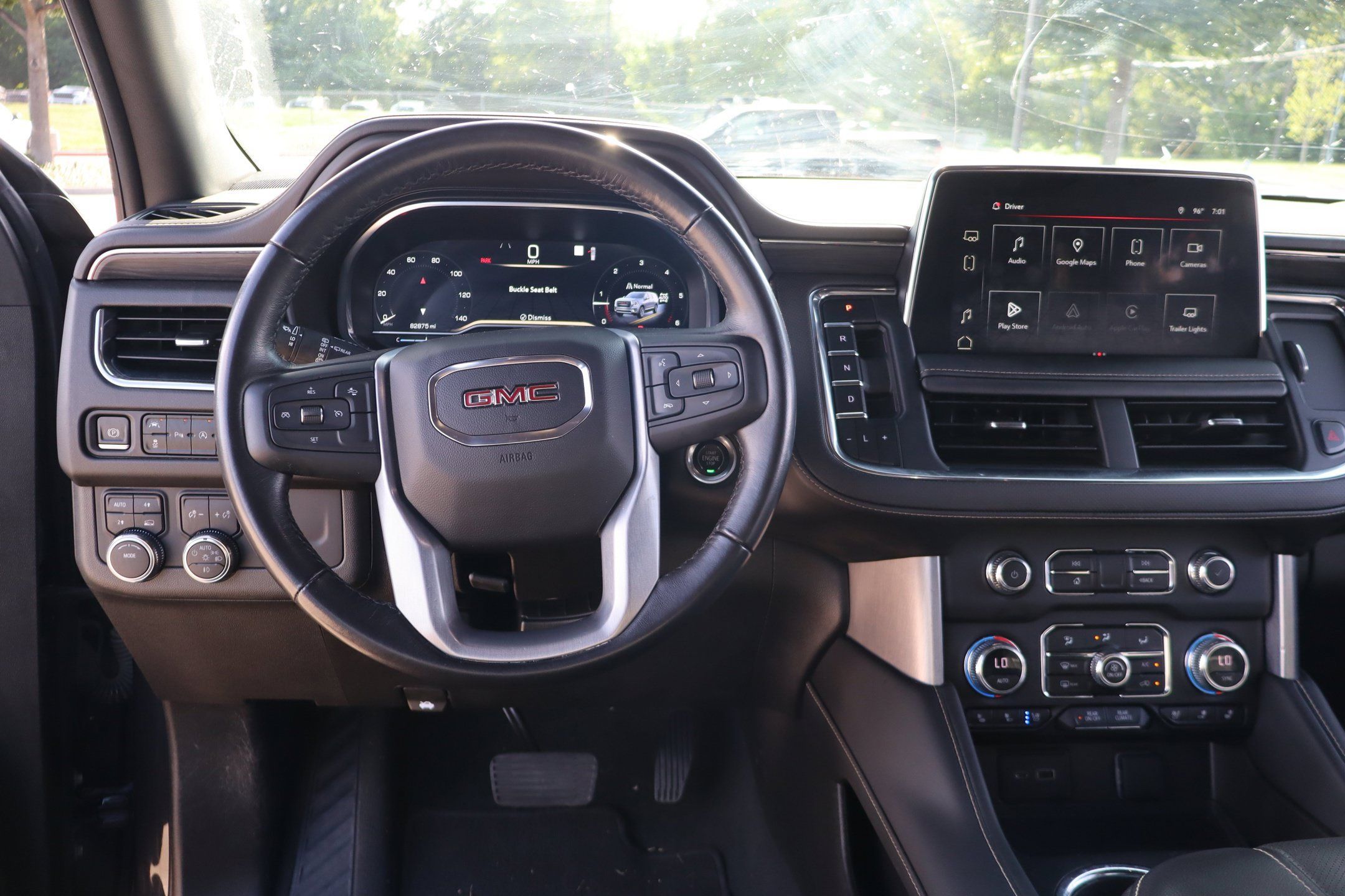 Used 2023 GMC Yukon SLT AWD/4WD image 18