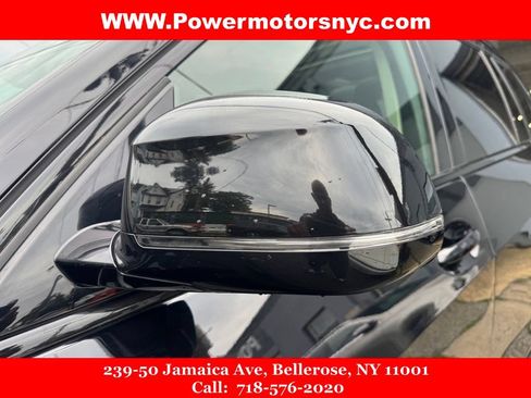 Used 2022 BMW X7 xDrive40i w/ Premium Package AWD/4WD image 12