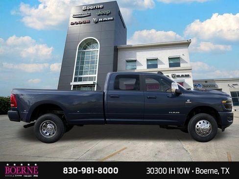 New 2026 RAM 3500 Laramie AWD/4WD image 21