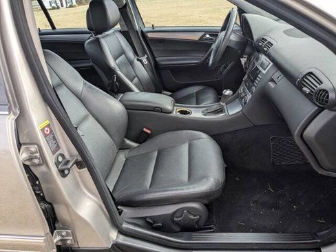 Used 2006 Mercedes-Benz C 230 Sedan image 36