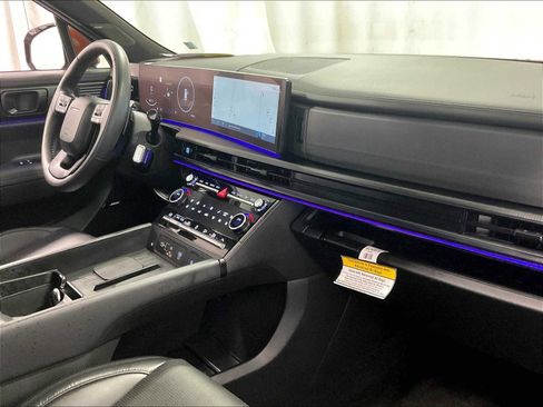 Used 2025 Hyundai Santa Fe Calligraphy image 15