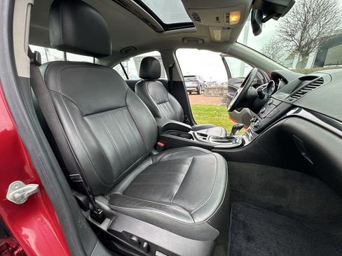 Certified 2013 Buick Regal Premium image 26