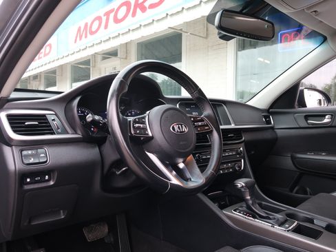 Used 2020 Kia Optima S FWD image 24