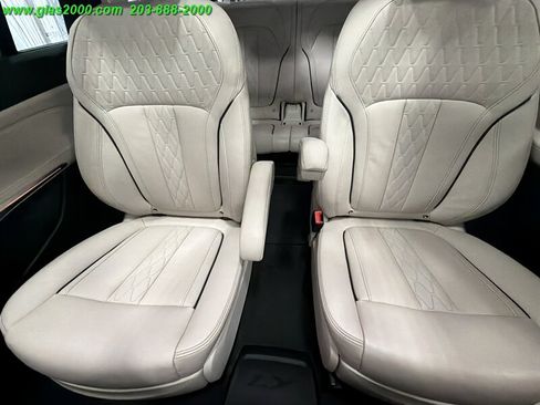 Used 2019 BMW X7 xDrive50i w/ Dynamic Handling Package AWD/4WD image 34