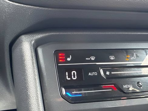Used 2022 Volkswagen Tiguan SE R-Line AWD/4WD image 21
