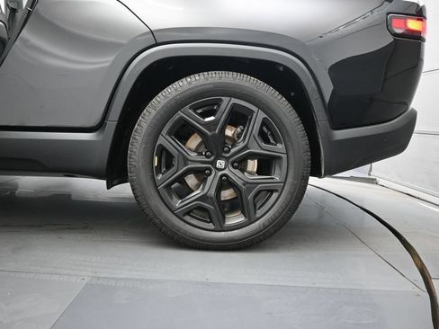 Used 2023 Rivian R1T Adventure AWD/4WD image 16