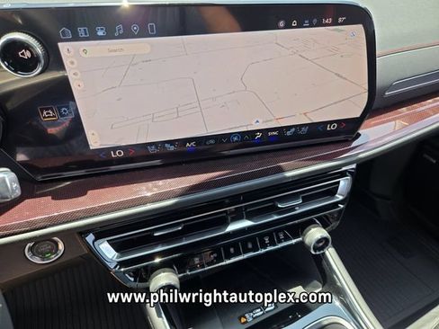 New 2026 Chevrolet Traverse RS w/ LPO, Floor Liner Package FWD image 24