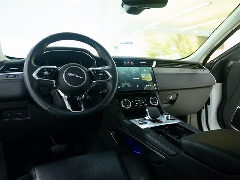 Used 2023 Jaguar F-PACE S image 12