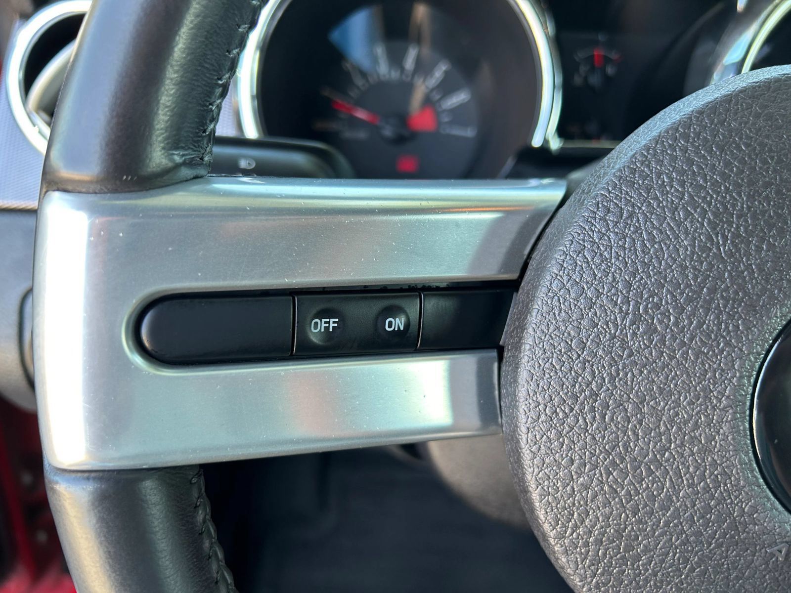 Used 2006 Ford Mustang Coupe RWD image 13