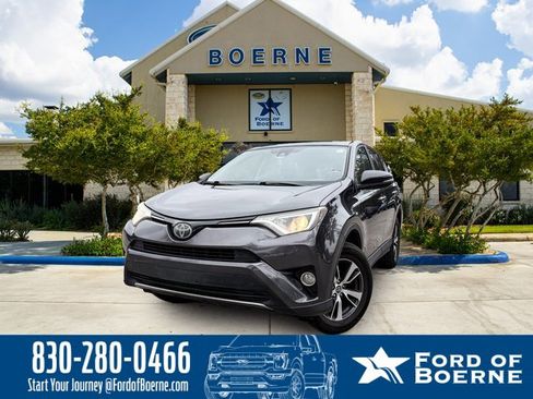 Used 2018 Toyota RAV4 XLE image 1