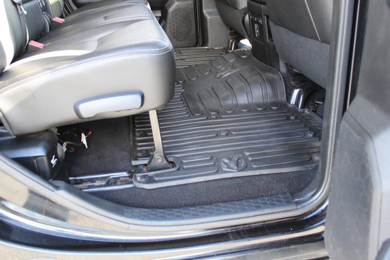 Used 2015 RAM 3500 Laramie w/ Black Appearance Group AWD/4WD image 46