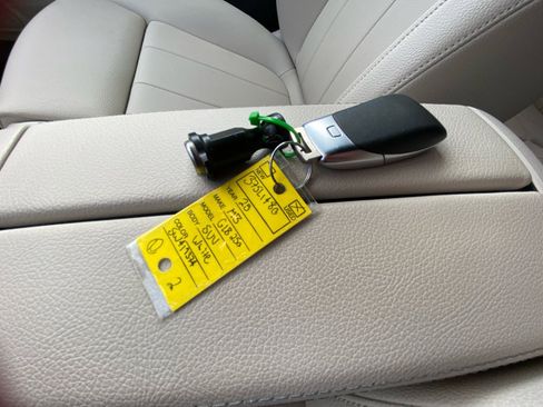 Used 2025 Mercedes-Benz GLB 250 4MATIC image 34