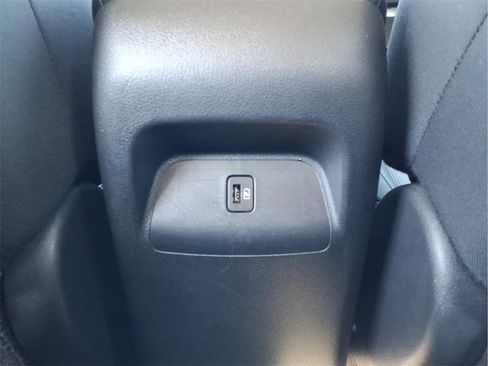 Used 2024 Nissan Sentra SV image 18