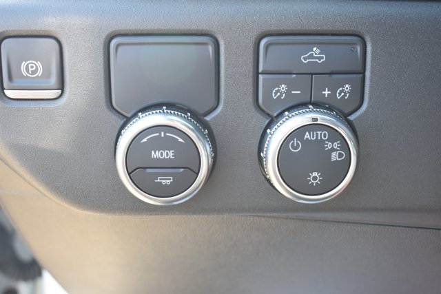 Used 2024 GMC Sierra 1500 SLE RWD image 28
