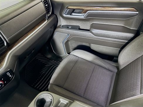 Used 2022 GMC Sierra 1500 Elevation image 21