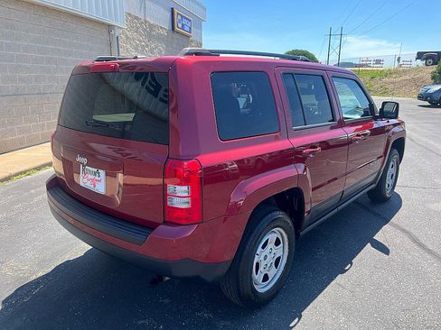Used 2017 Jeep Patriot Sport w/ Power Value Group FWD image 8