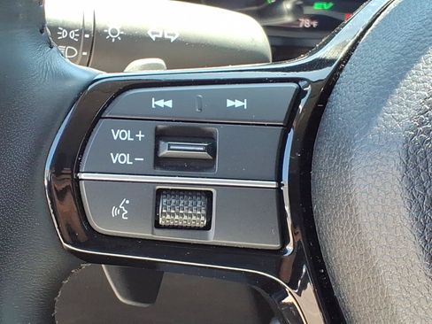 Used 2025 Honda Accord Touring image 17