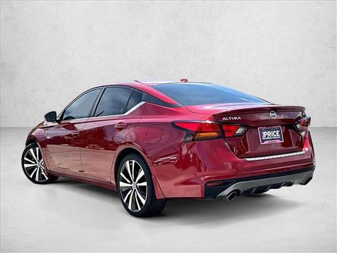 Used 2022 Nissan Altima 2.5 SR FWD image 13
