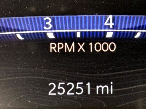 Used 2023 Jeep Grand Cherokee Altitude image 18