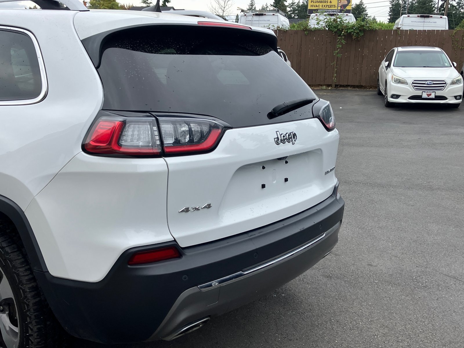 Used 2019 Jeep Cherokee Limited AWD/4WD image 7