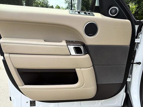 Used 2014 Land Rover Range Rover Sport HSE AWD/4WD image 9