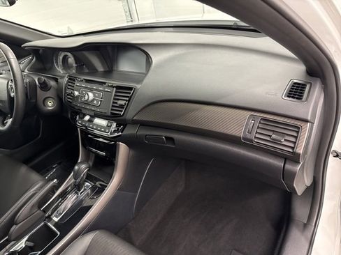 Certified 2017 Honda Accord Sport image 22