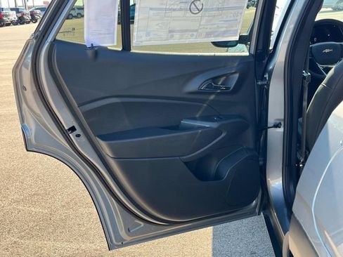 New 2026 Chevrolet Trax LT w/ Driver Confidence Package FWD image 21