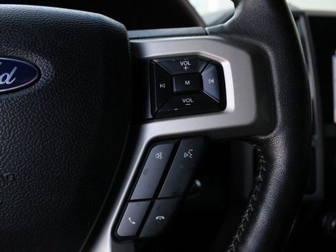 Used 2019 Ford F150 Lariat w/ Equipment Group 502A Luxury image 11