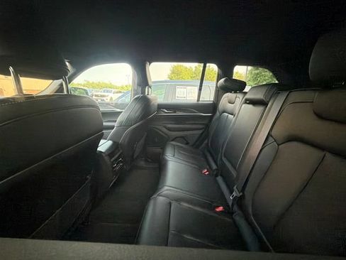 Used 2024 Jeep Grand Cherokee Limited w/ MOPAR Finishing Package AWD/4WD image 12