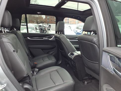 Certified 2024 Cadillac XT6 Premium Luxury w/ LPO, Floor Liner Package image 39