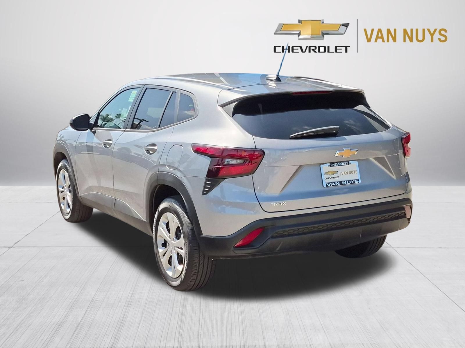 Used 2026 Chevrolet Trax LS FWD image 7