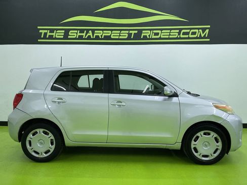 Used 2010 Scion xD image 11