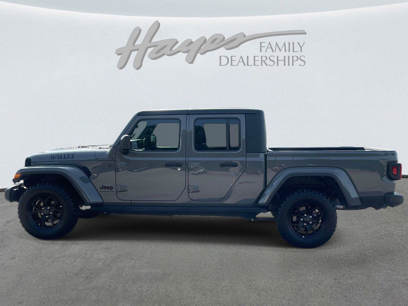 Used 2022 Jeep Gladiator Sport AWD/4WD image 8