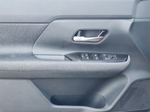 New 2025 Nissan Kicks SV w/ SV Premium Package image 17