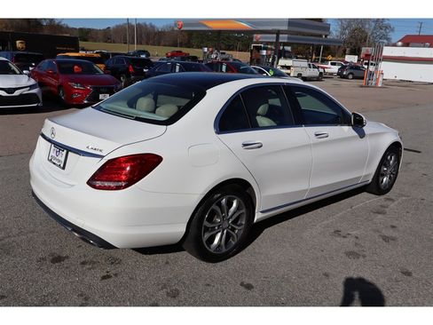 Used 2015 Mercedes-Benz C 300 4MATIC Sedan image 5