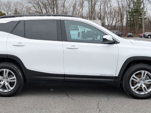 Certified 2023 GMC Terrain SLE w/ Driver Convenience Package image 10