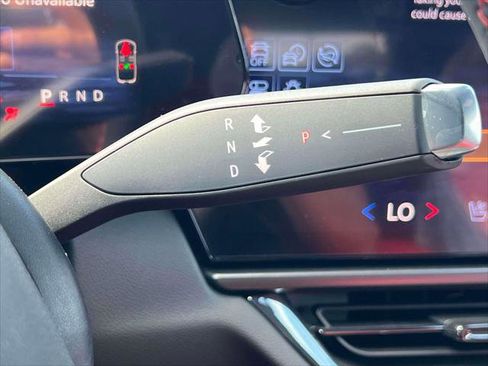 New 2025 Chevrolet Equinox EV RS image 11