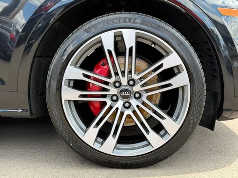 Used 2019 Audi SQ5 Prestige w/ Prestige Package AWD/4WD image 20