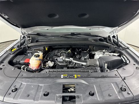 Used 2022 Jeep Grand Cherokee L Altitude image 23