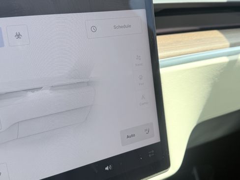 Used 2025 Tesla Model S AWD/4WD image 70